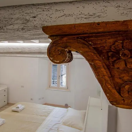 Casa Alice - Elegant In The Centre Of The Appartamento