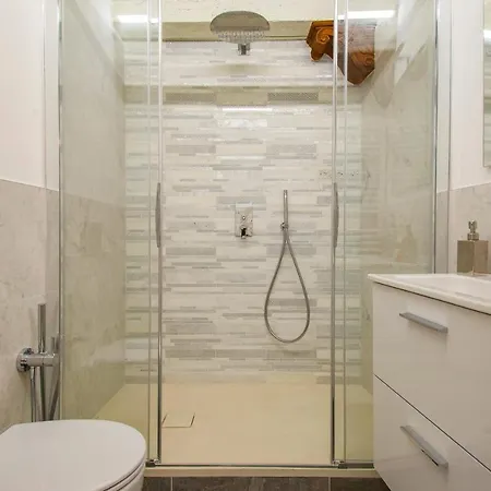 Appartement Casa Alice - Elegant In The Centre Of The